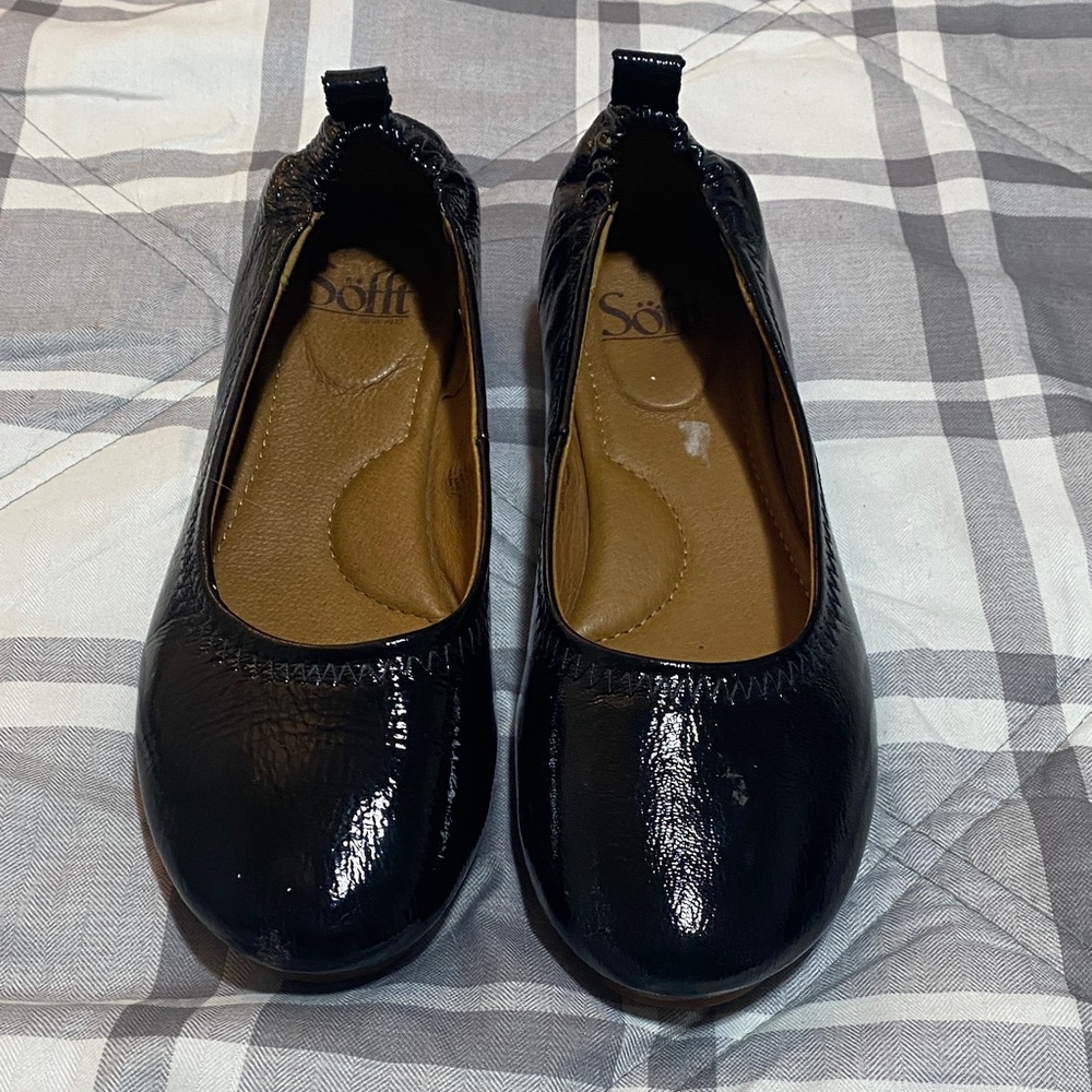 Sofft Women's Shiny Black Flats